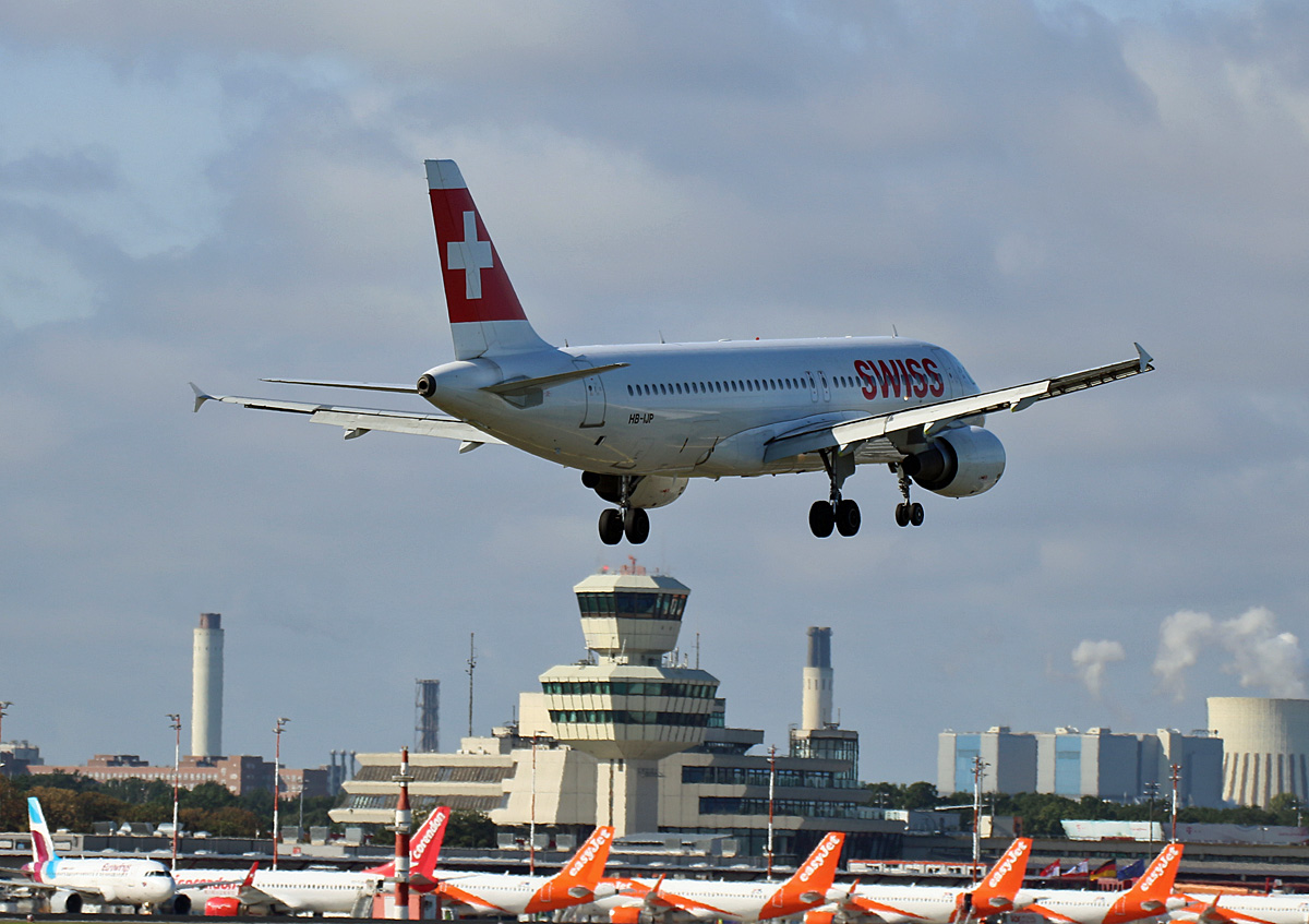 Swiss, Airbus A 320-214, HB-IJP. TXL, 19.09.2019