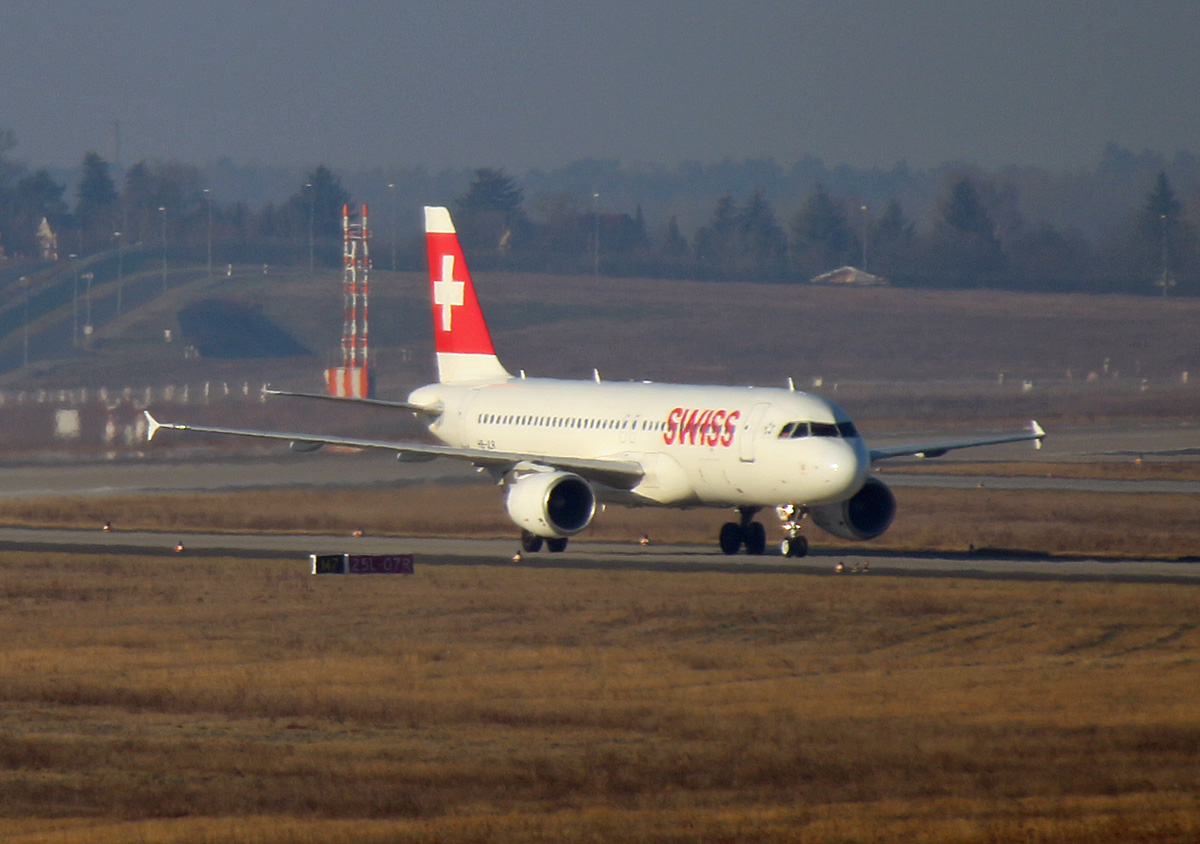 Swiss, Airbus A 320-214, HB-JLR, BER, 05.03.2022