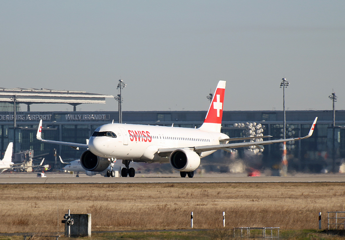 Swiss, Airbus A 320-271N, HB-JDC, BER, 08.03.2022