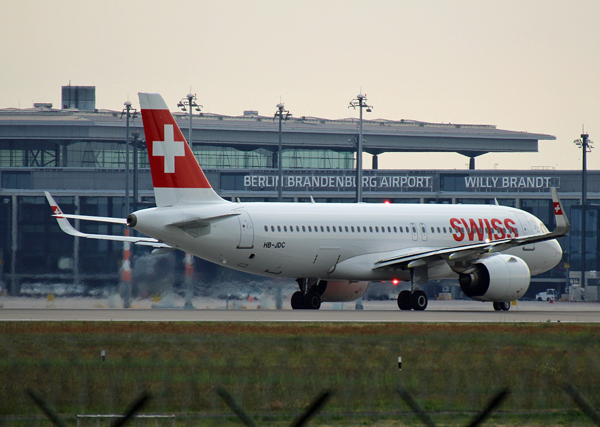 Swiss, Airbus A 320-271N, HB-JDC, BER, 04.06.2022