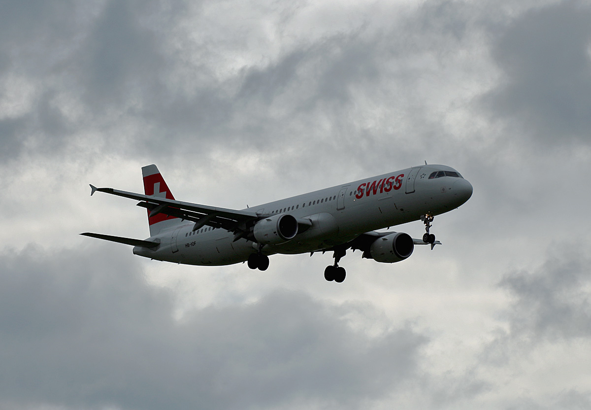 Swiss, Airbus A 321-111, HB-IOF, BER, 21.05.2022