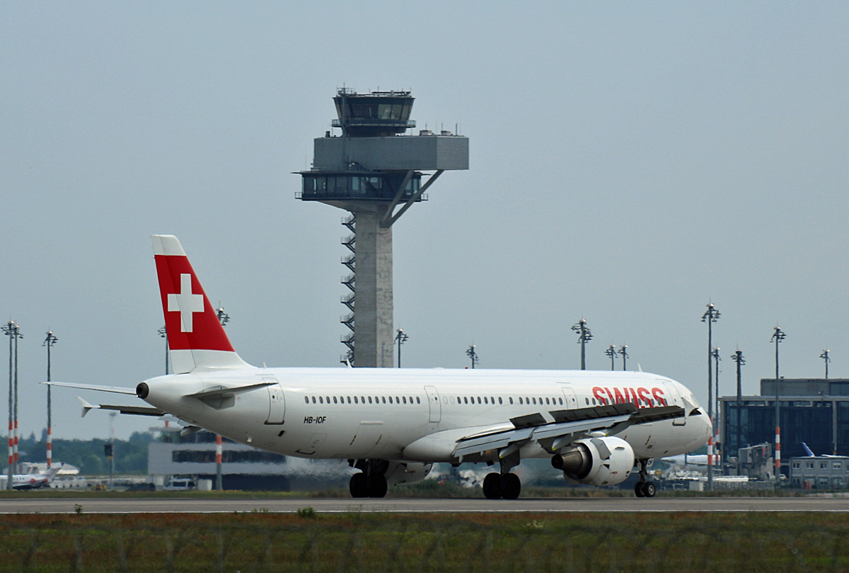 Swiss, Airbus A 321-111, HB-IOF, BER, 04.06.2022