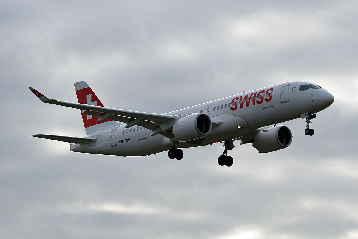 Swiss, CS-300, HB-JCB, TXL, 12.09.2017