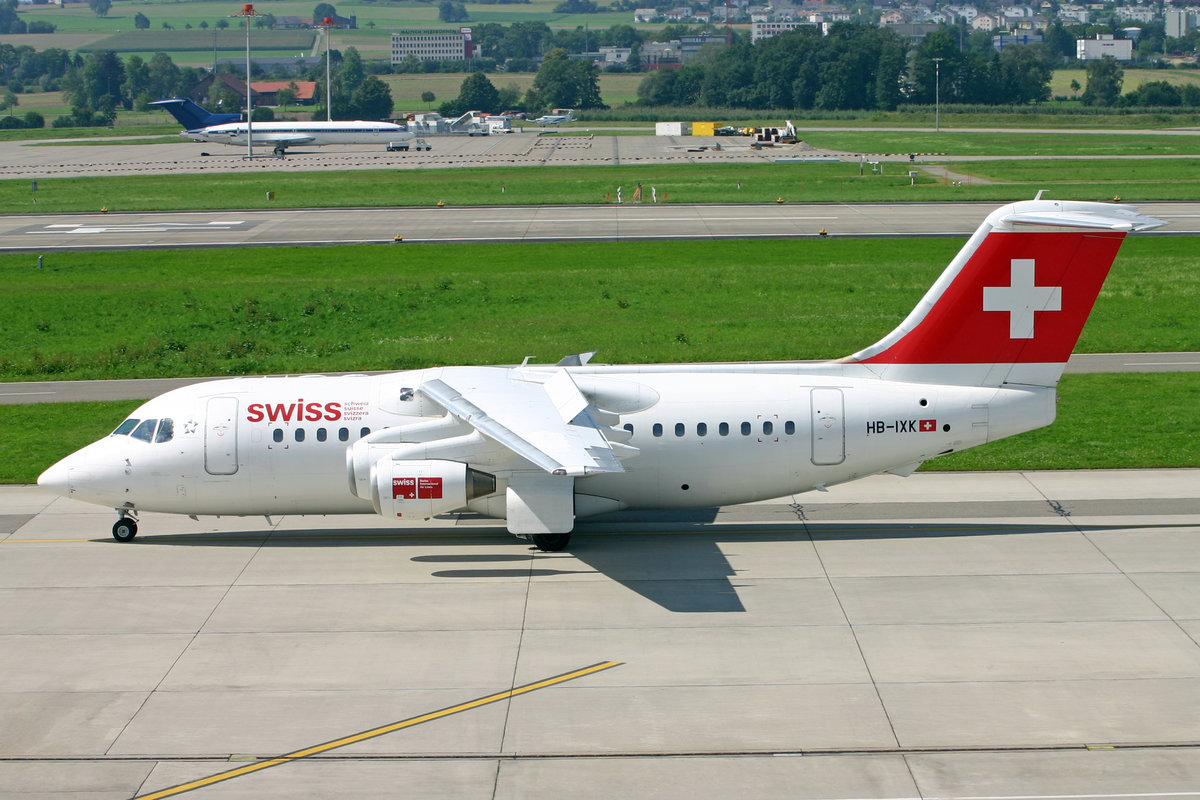 SWISS European Airlines, HB-IXK, BAe Avro RJ85, msn: E2235, 26.August 2007, ZRH Zürich, Switzerland.