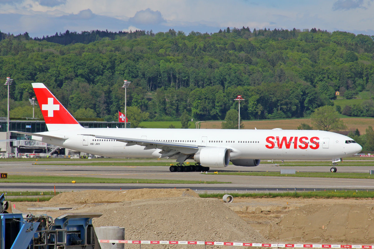 SWISS Global Air Lines, HB-JNH, Boeing 777-31DEER, 3.Mai 2017, ZRH Zürich, Switzerland.