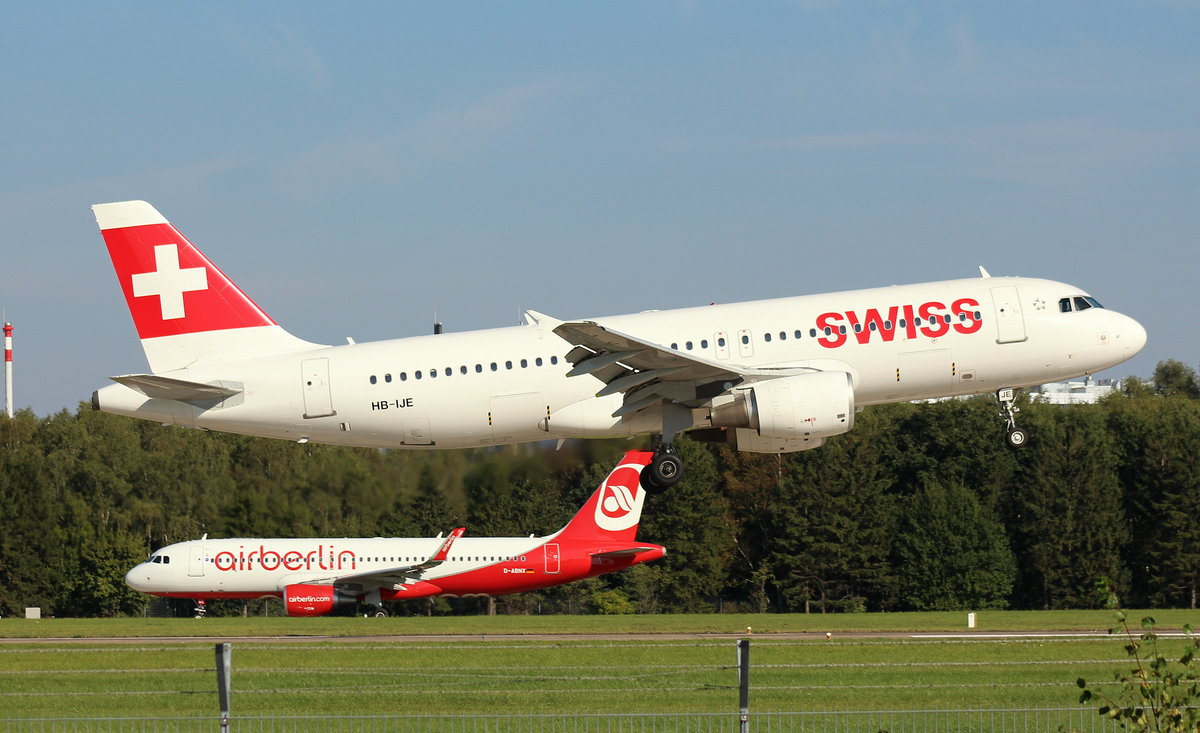 Swiss, HB-IJE,(c/n 559),Airbus A 320-214, 25.09.2016,HAM-EDDH, Hamburg, Germany (Name: Arosa) 