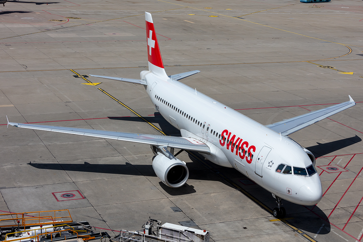 Swiss, HB-IJI, Airbus, A320-214, 06.08.2021, GVA, Geneve, Switzerland
