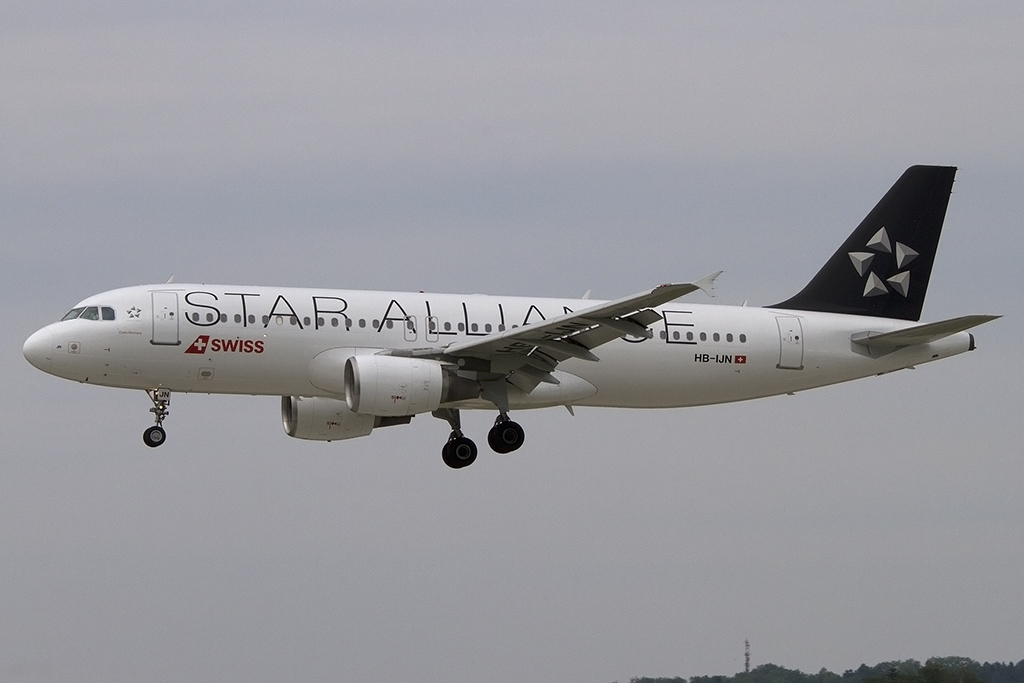 Swiss, HB-IJN, Airbus, A320-214, 24.05.2015, ZRH, Zürich, Switzerland 




