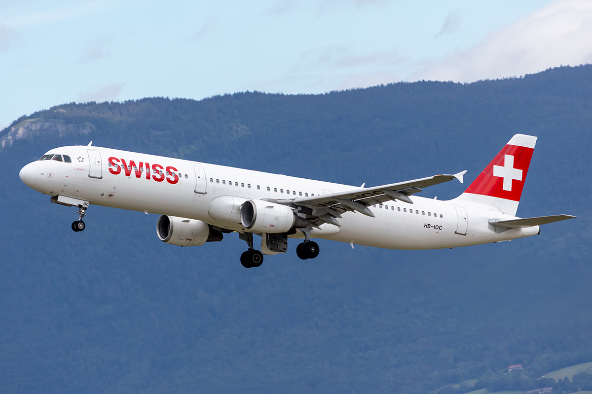 Swiss, HB-IOC, Airbus, A321-111, 06.08.2021, GVA, Geneve, Switzerland