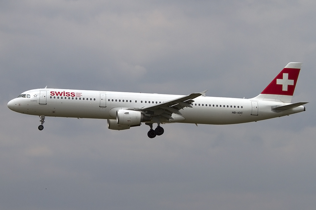 Swiss, HB-IOC, Airbus, A321-212, 02.06.2014, BCN, Barcelona, Spain 



