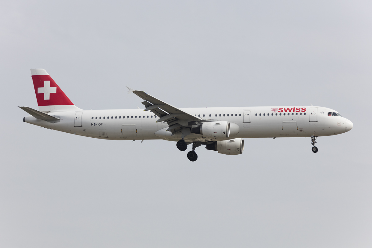 Swiss, HB-IOF, Airbus, A321-111, 18.10.2016, AGP, Malaga, Spain 


