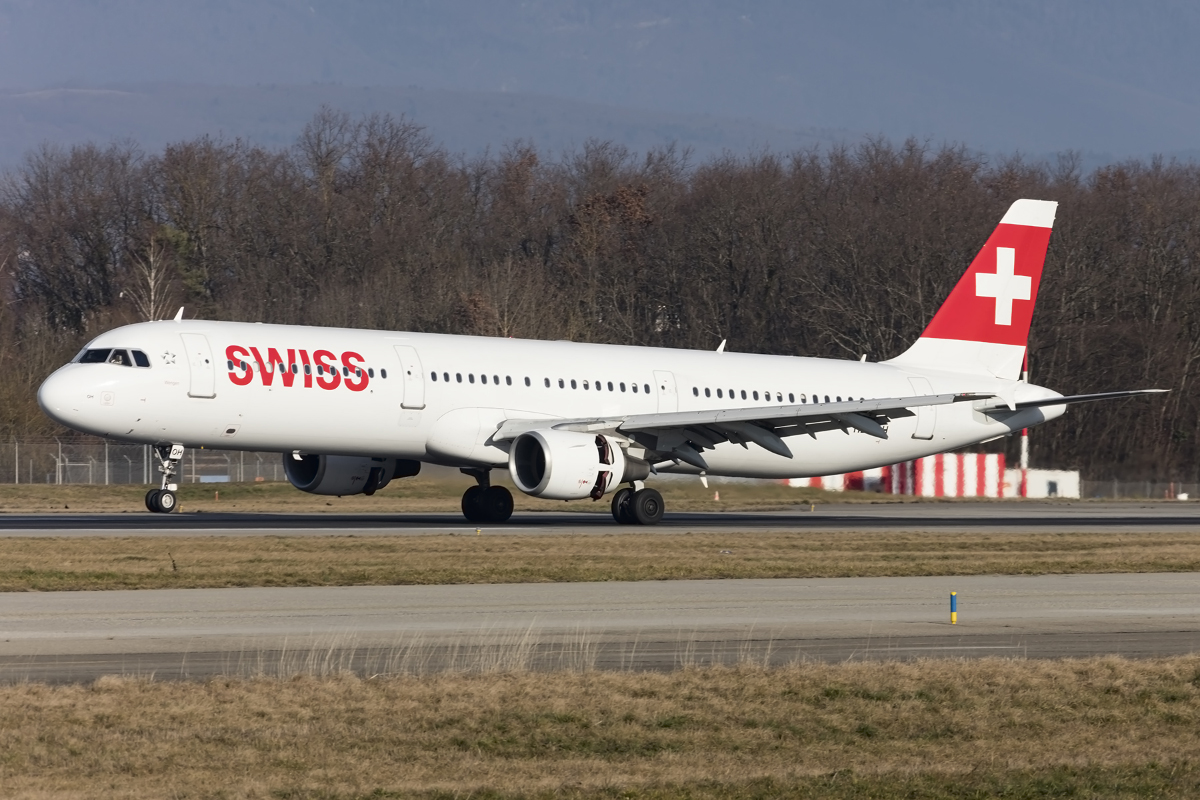 Swiss, HB-IOH, Airbus, A321-111, 30.01.2016, GVA, Geneve, Switzerland 



