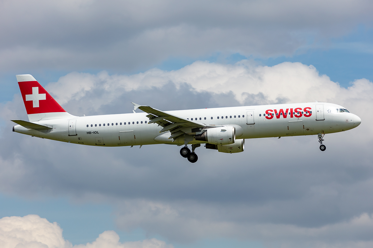 Swiss, HB-IOL, Airbus, A321-111, 26.06.2021, ZRH, Zürich, Switzerland