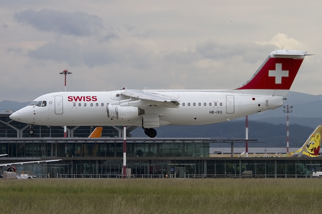Swiss, HB-IXU, BAe, ARJ-100, 30.05.2015, BSL, Basel, Switzerland 




