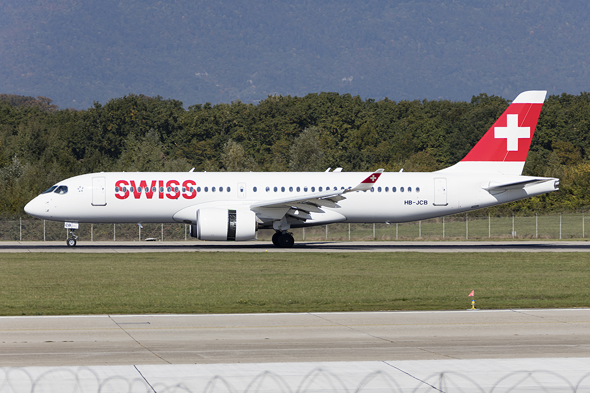 Swiss, HB-JCB, Bombardier, CS-300, 24.09.2017, GVA, Geneve, Switzerland 


