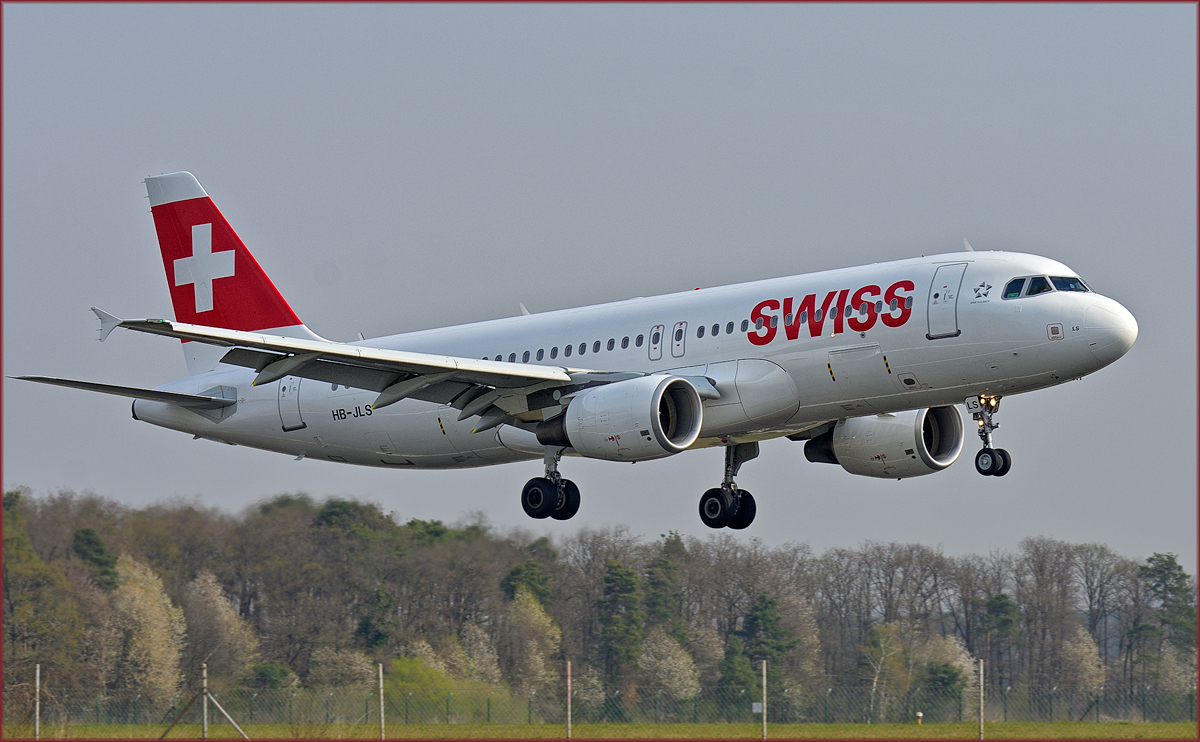 SWISS HB-JLS; Airbus A320-214; Maribor Flughafen MBX, Trainingsflug; 3.4.2019