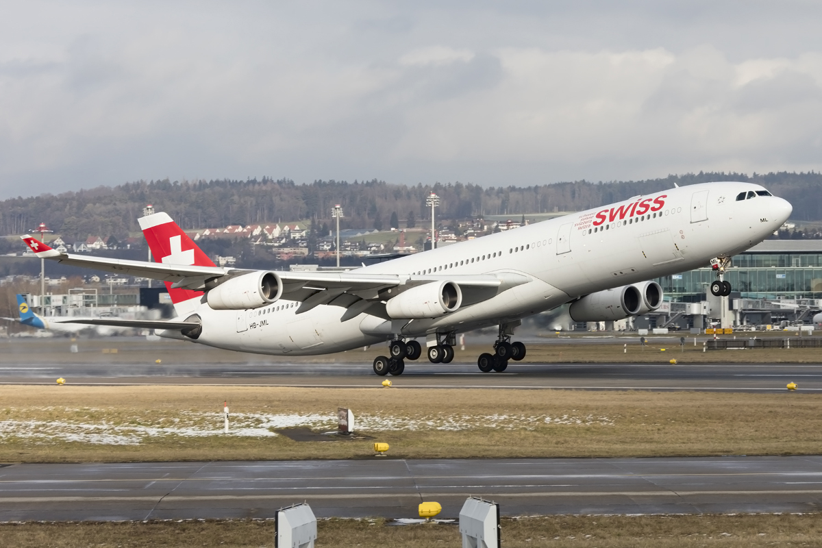 Swiss, HB-JML, Airbus, A340-313X, 23.01.2016, ZRH, Zürich, Switzerland 


