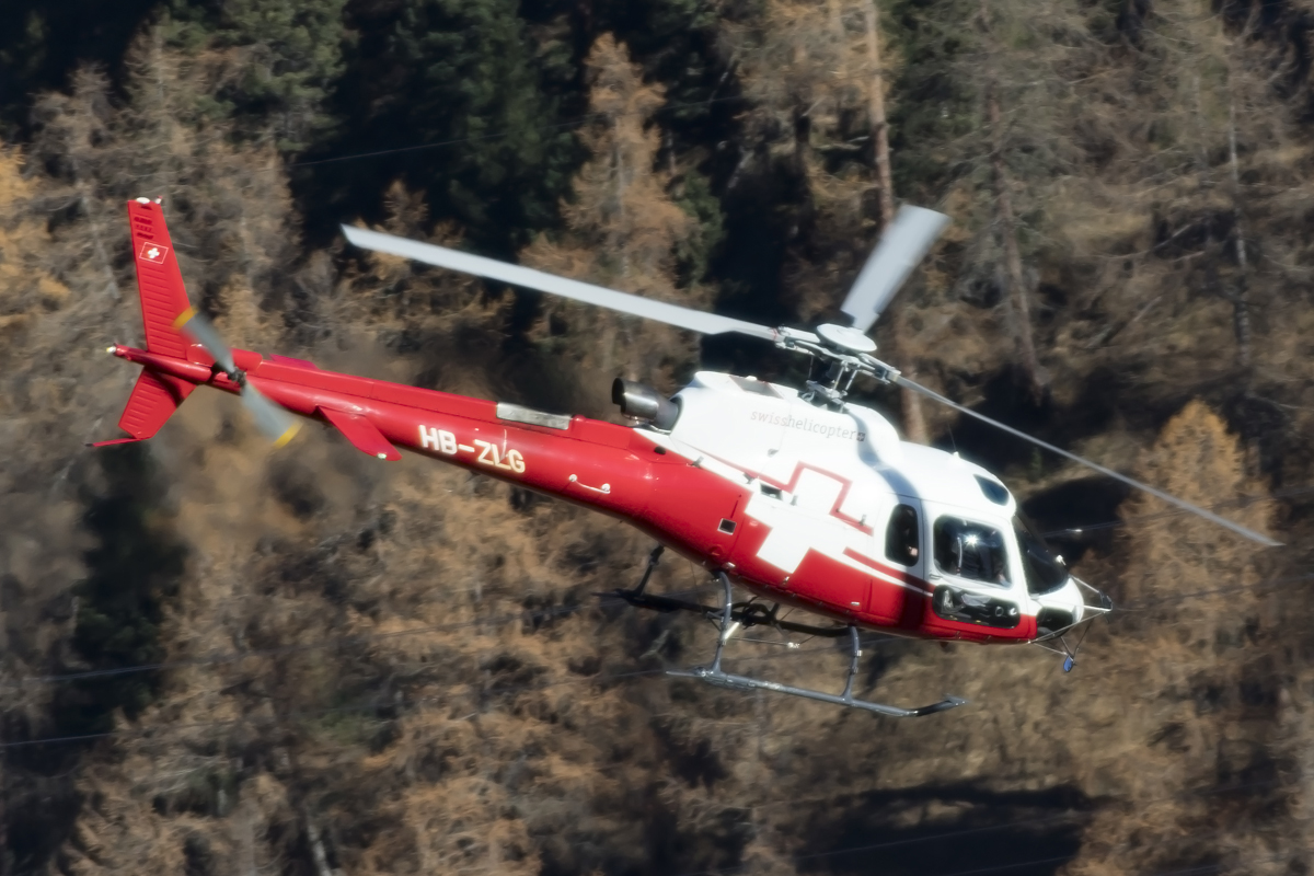 Swiss Helicopter, HB-ZLG, Eurocopter, AS-350B3 Ecureuil, 11.11.2015, SMV, Samedan, Switzerland 




