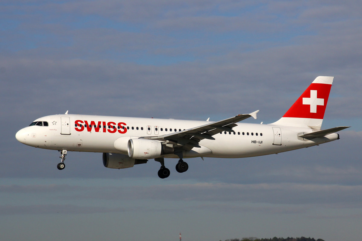SWISS International Air Lines, HB-IJI, Airbus A320-214,  Saint-Prex , 28.April 2016, ZRH Zürich, Switzerland.