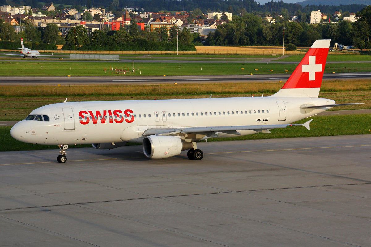 SWISS International Air Lines, HB-IJK, Airbus A320-214,  Murten , 09.Juli 2016, ZRH Zrich, Switzerland.