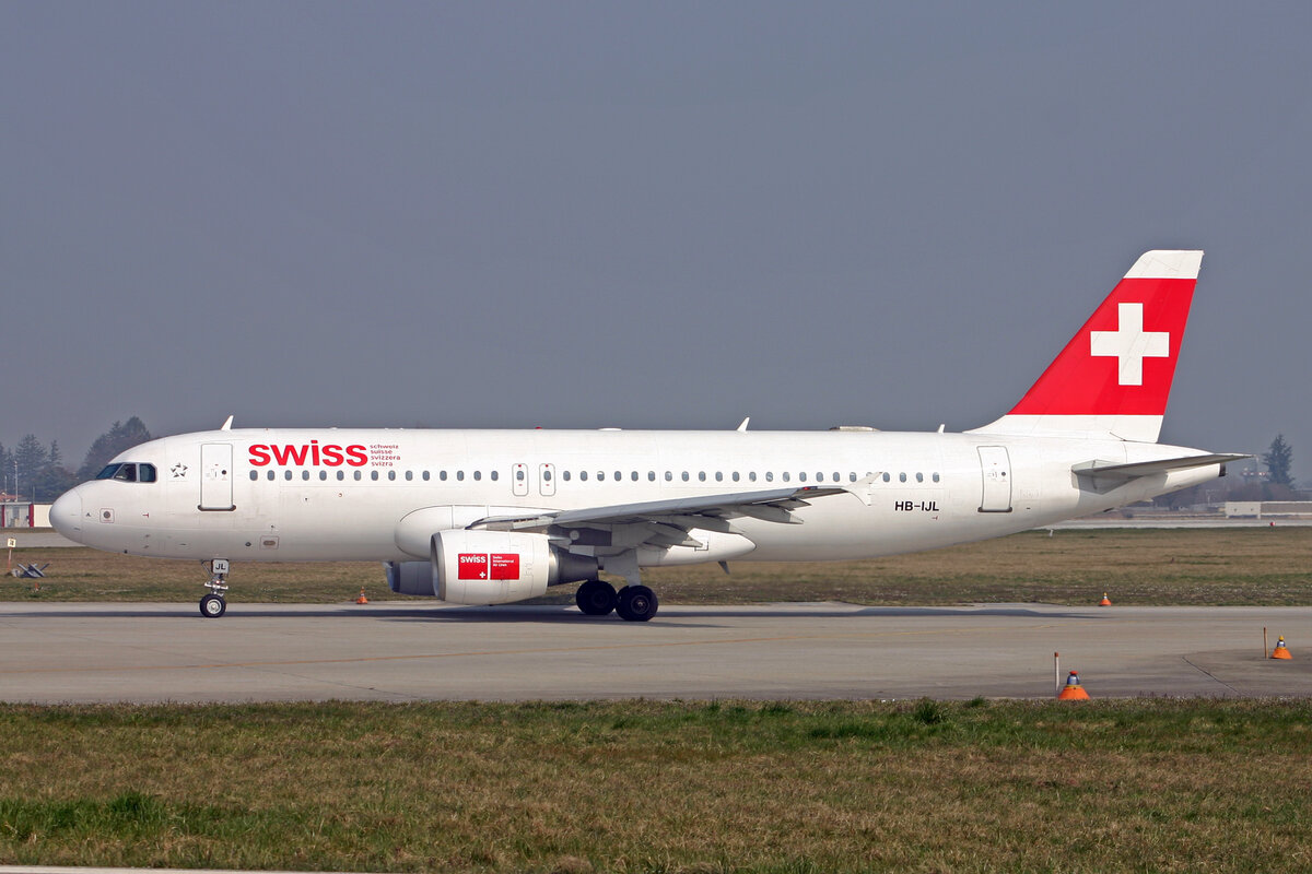 SWISS International Air Lines, HB-IJL, Airbus A320-214, msn: 603,  Nyon , 16.März 2007, GVA Genève, Switzerland.