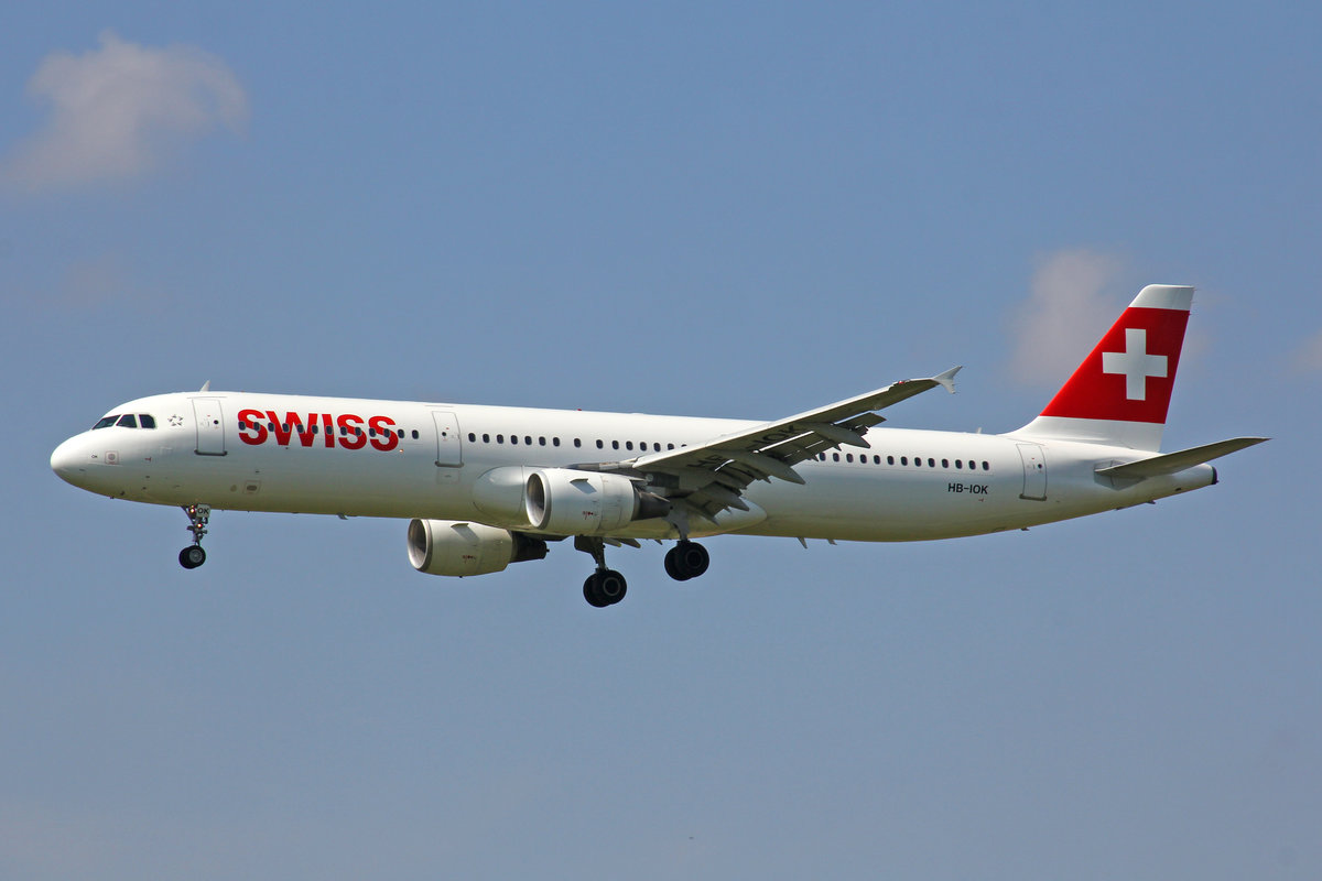 SWISS International Air Lines, HB-IOK, Airbus A321-111, 21.Juli 2017, ZRH Zürich, Switzerland.