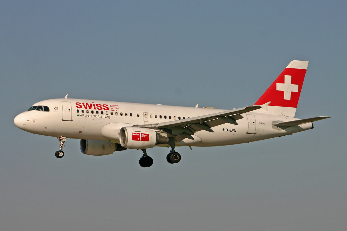 SWISS International Air Lines, HB-IPU, Airbus A319-112, msn: 713, 08.Mai 2008, ZRH Zürich, Switzerland.