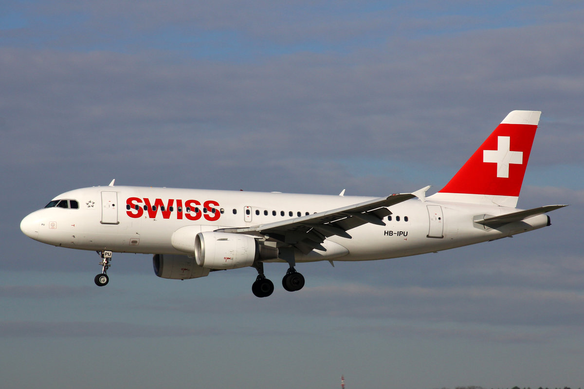 SWISS International Air Lines, HB-IPU, Airbus A319-112, 28.April 2016, ZRH Zürich, Switzerland.