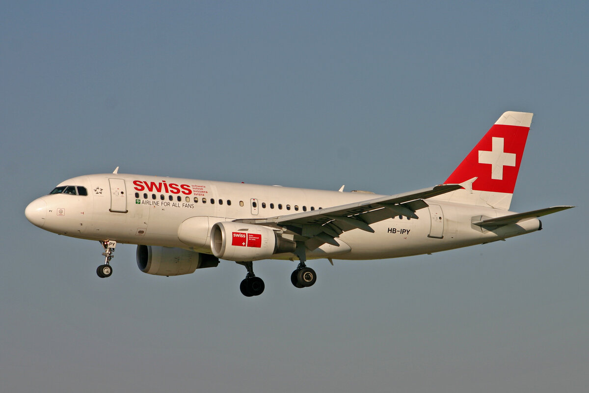 SWISS International Air Lines, HB-IPY, Airbus A319-111, msn: 621, 08.Mai 2008, ZRH Zürich, Switzerland.