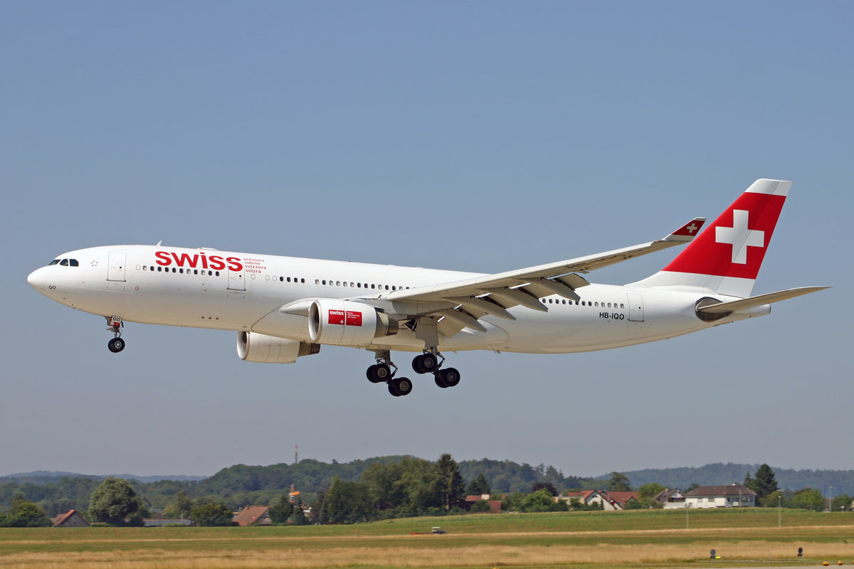 SWISS International Air Lines, HB-IQO, Airbus A330-223, msn: 343, 24.Juli 2006, ZRH Zürich, Switzerland.
