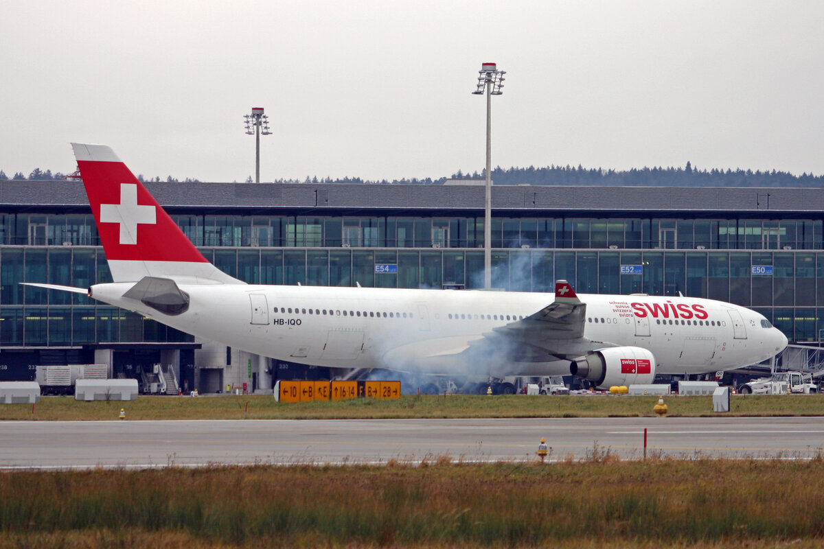 SWISS International Air Lines, HB-IQO, Airbus A330-223, 25.November 2007, ZRH Zürich, Switzerland.