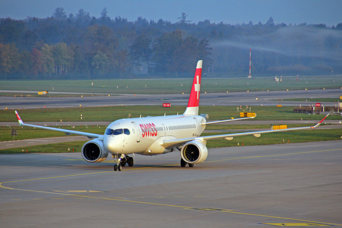 SWISS International Air Lines, HB-JCA, Bombardier CS-300, msn: 55010, 16.Oktober 2021, ZRH Zürich, Switzerland.