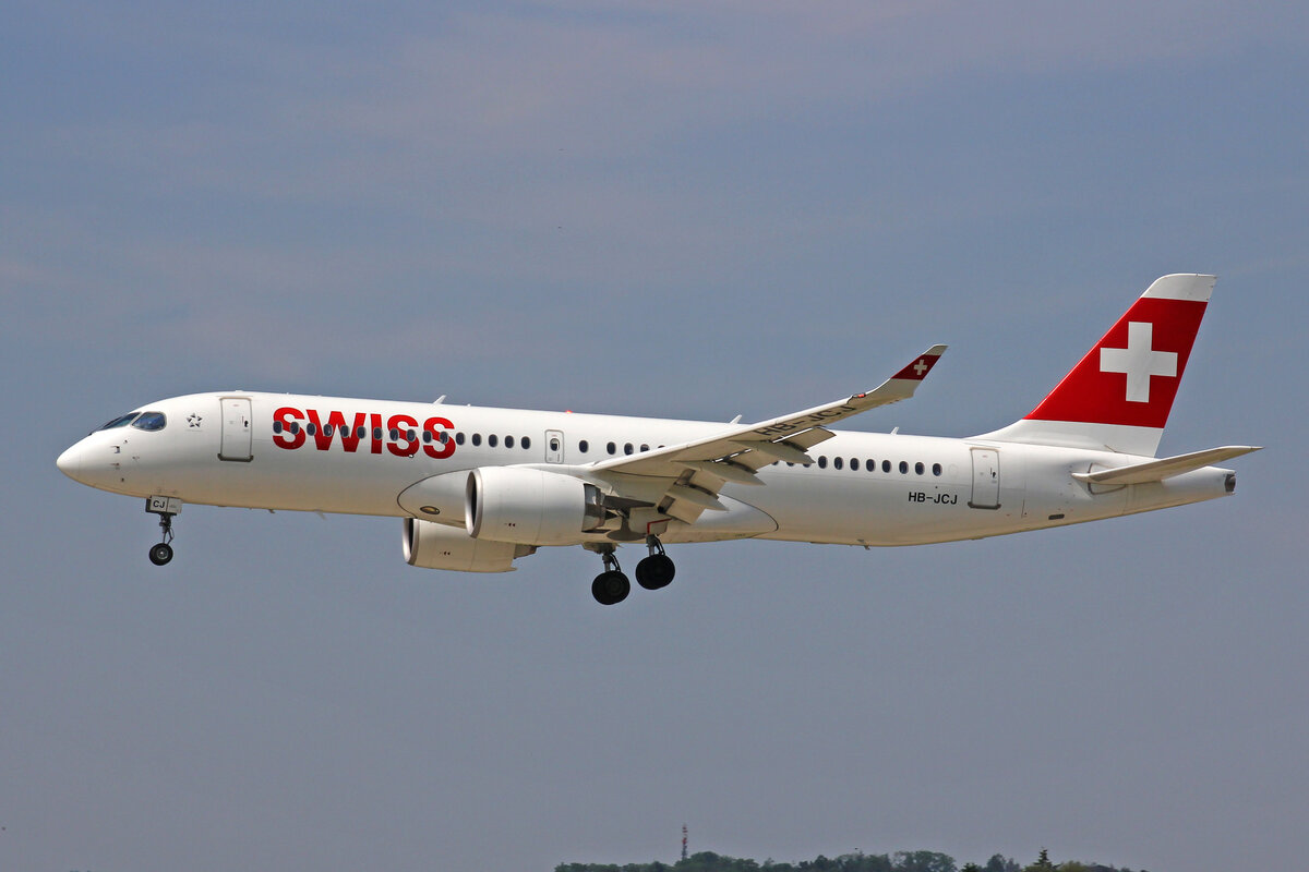 SWISS International Air Lines, HB-JCJ, Bombardier CS-300, msn: 55025, 12.Juni 2021, ZRH Zürich, Switzerland.