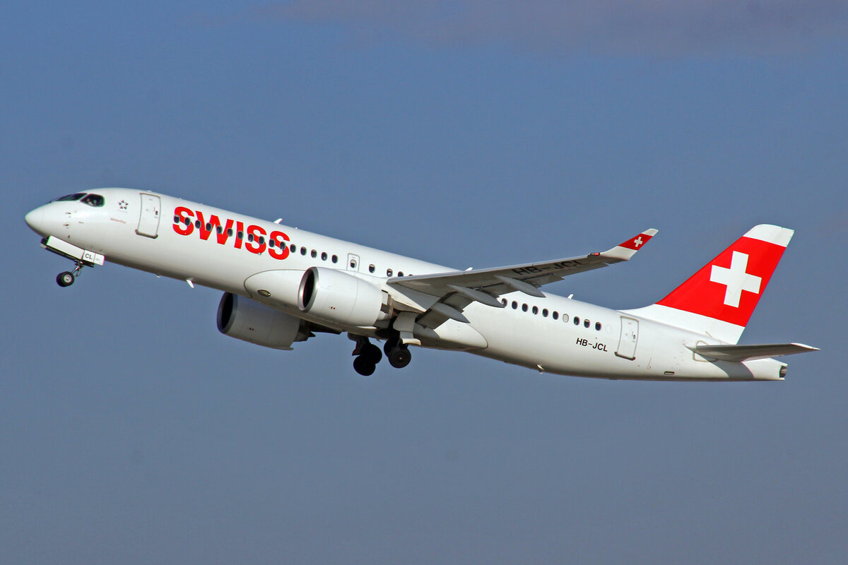 SWISS International Air Lines, HB-JCL, Bombardier CS-300, msn: 55029,  Winterthur , 16.Januar 2022, ZRH Zürich, Switzerland.