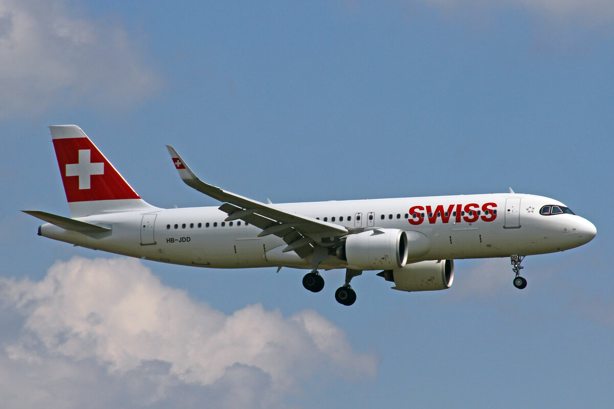 SWISS International Air Lines, HB-JDD, Airbus A320-271N, msn: 10944,  Elm , 10.Juli 2022, ZRH Zürich, Switzerland.