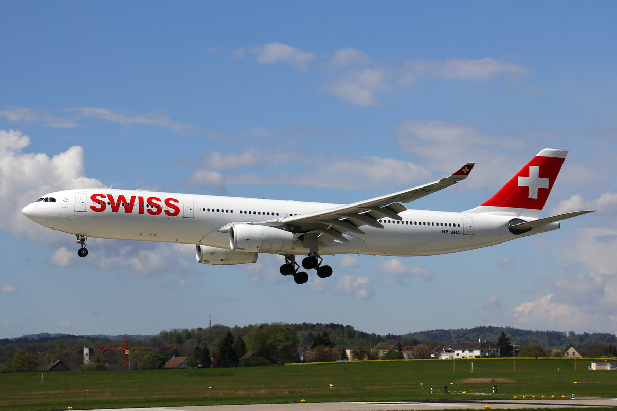 SWISS International Air Lines, HB-JHA, Airbus A330-343,  Schwyz , 28.April 2016, ZRH Zürich, Switzerland.