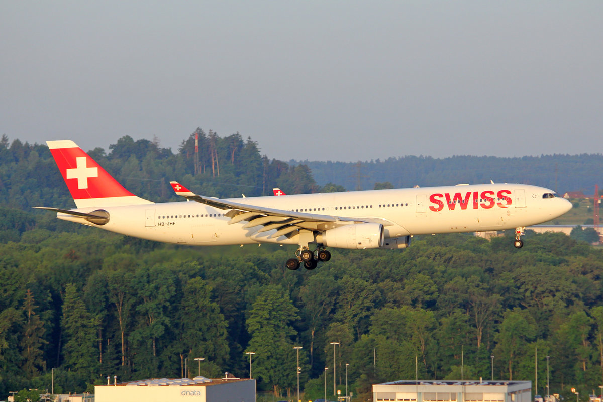SWISS International Air Lines, HB-JHF, Airbus A330-343X, msn: 1089,  Bern , 25.Juni 2019, ZRH Zürich, Switzerland.
