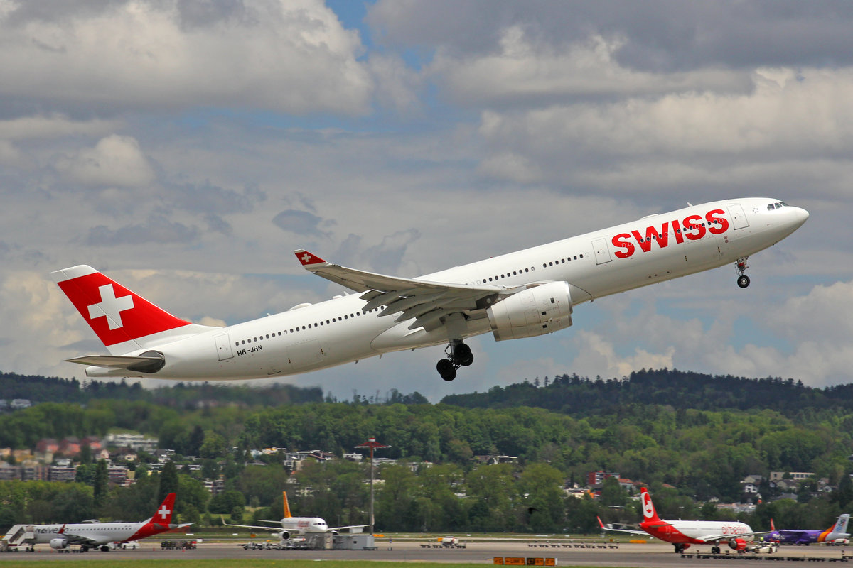 SWISS International Air Lines, HB-JHN, Airbus A330-343X, 13.Mai 2017, ZRH Zürich, Switzerland.