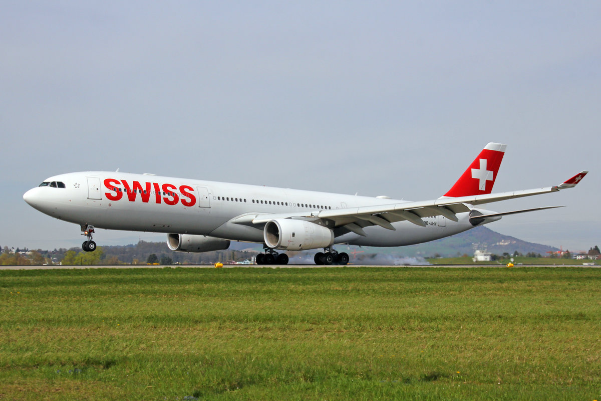 SWISS International Air Lines, HB-JHN, Airbus A330-343X, msn: 1403, 14.April 2018, ZRH Zürich, Switzerland.