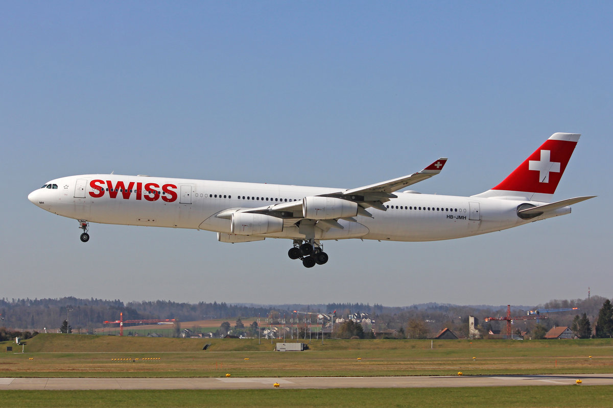 SWISS International Air Lines, HB-JMH, Airbus A340-313X, msn: 585,  Chur , 31.März 2021, ZRH Zürich, Switzerland.