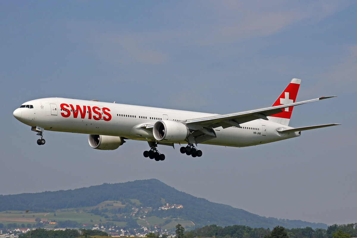 SWISS International Air Lines, HB-JNB, Boeing777-3DEER, msn: 44583/1383, 12.Juni 2021, ZRH Zürich, Switzerland.