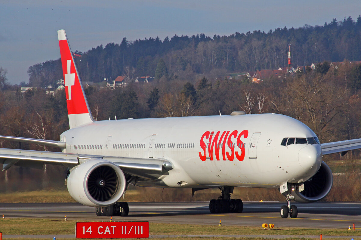 SWISS International Air Lines, HB-JND, Boeing 777-3DEER, msn: 44585/1400, 16.Januar 2022, ZRH Zürich, Switzerland.