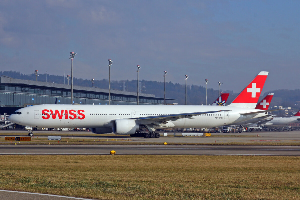 SWISS International Air Lines, HB-JNG, Boeing777-3DEER, msn: 62752/1471, 16.Januar 2022, ZRH Zürich, Switzerland.
