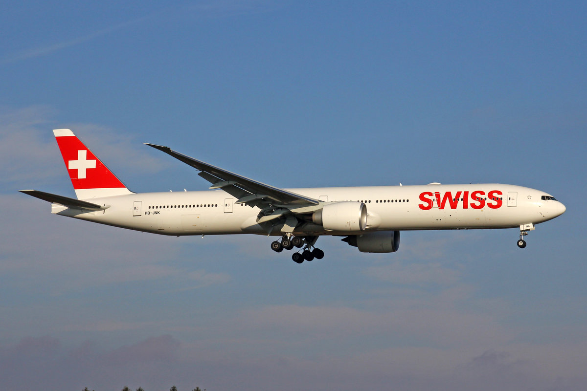 SWISS International Air Lines, HB-JNK, Boeing 777-3DEER, msn: 66091/1631,  Luzern , 12.Januar 2020, ZRH Zürich, Switzerland.