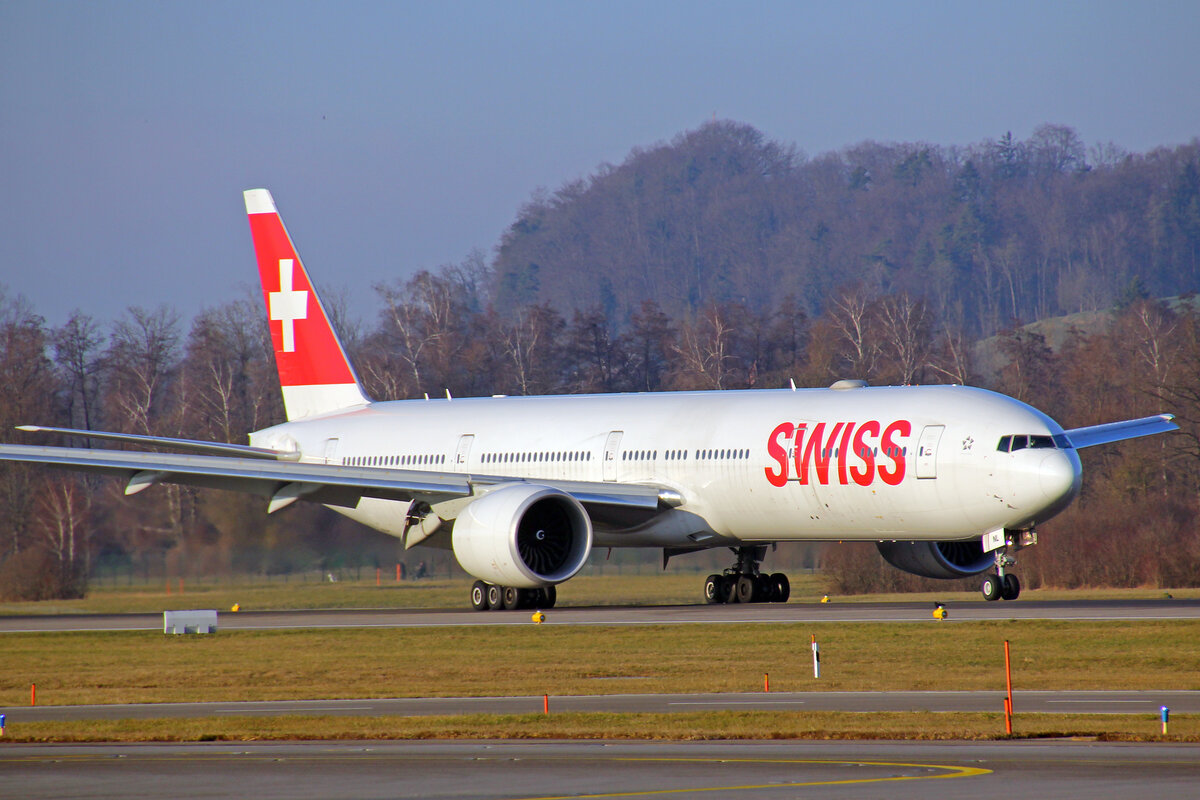 SWISS International Air Lines, HB-JNL, Boeing 777-3DEER, msn: 66092 /1636, 16.Januar 2022, ZRH Zürich, Switzerland.