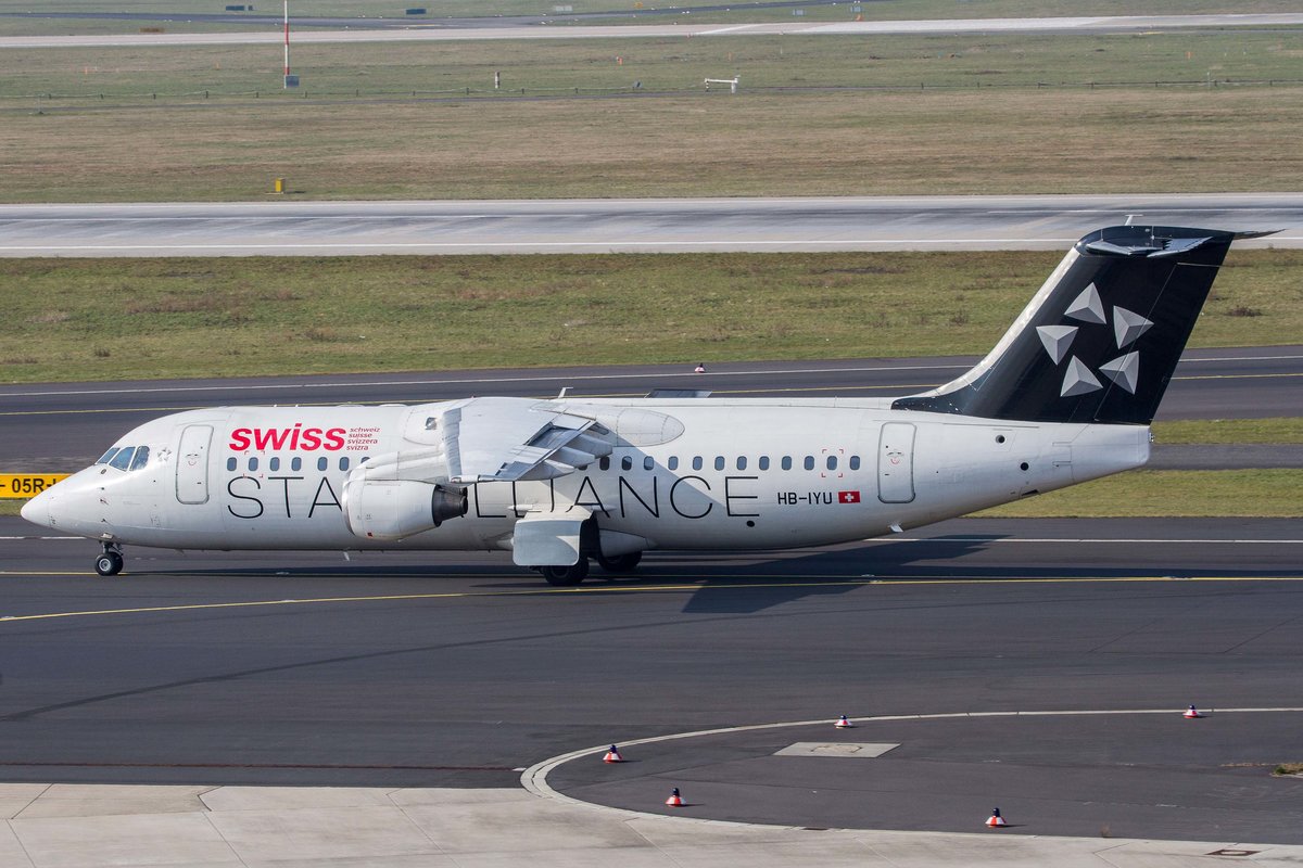 Swiss (LX-SWR), HB-IYU  Pizzo Barone , BAe / Avro, 146-300 / RJ-100 (SA-Lkrg.), 10.03.2016, DUS-EDDL, Düsseldorf, Germany