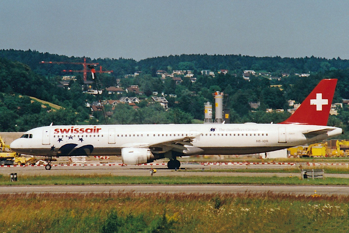 SWISSAIR, HB-IOH, Airbus A321-111, msn: 664, Juni 2000, ZRH Zürich, Switzerland. Scan aus der Mottenkiste.