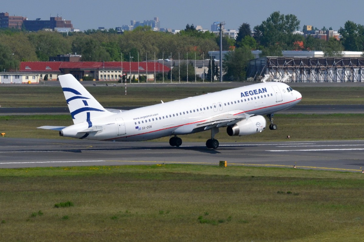SX-DGN  Aegean Airlines  Airbus A320-232   Start in Tegel 25.04.2014