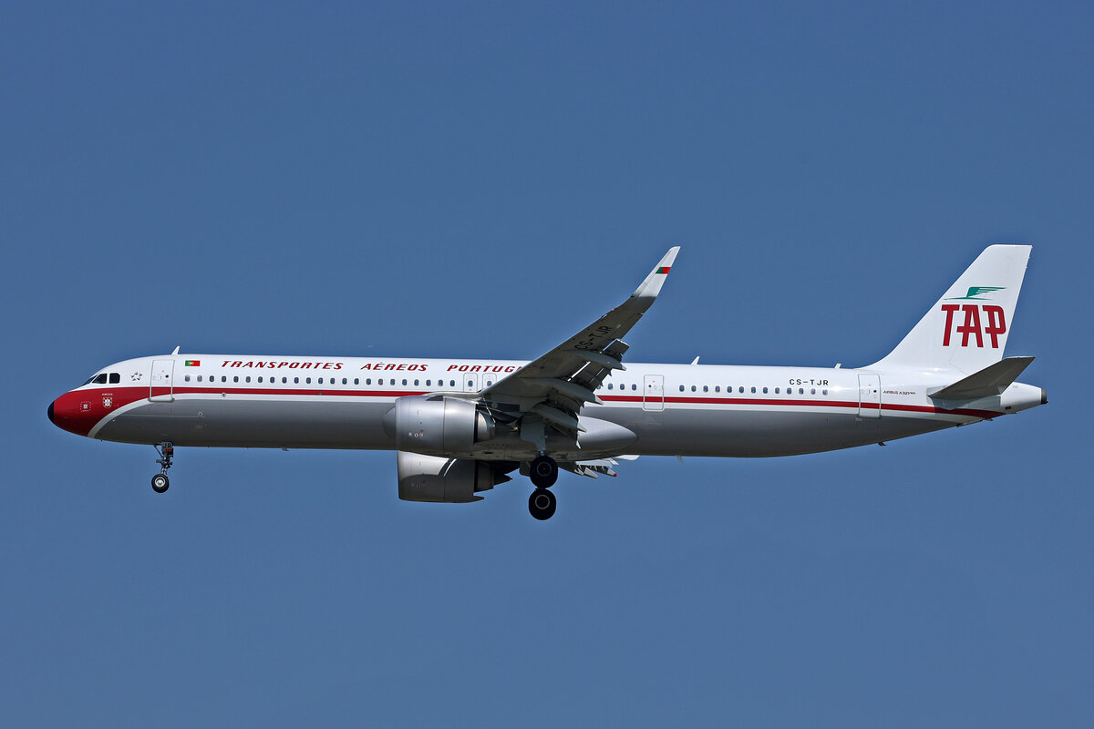 TAP Air Portugal, CS-TJR, Airbus A321-251NX, msn: 10105,  Portugal , 11.Juli 2023, MXP Milano Malpensa, Italy.