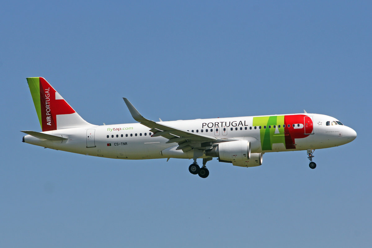 TAP Air Portugal, CS-TNR, Airbus A320-214, msn: 3883,  Luis de Freitas Branco , 09.Juli 2018, ZRH Zürich, Switzerland.
